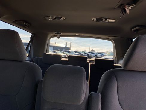 Used 2010 Honda Odyssey EX image 18