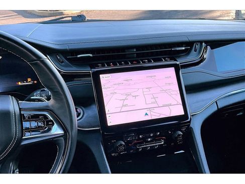 Used 2023 Jeep Grand Cherokee Overland w/ Advanced Protech Group III image 6