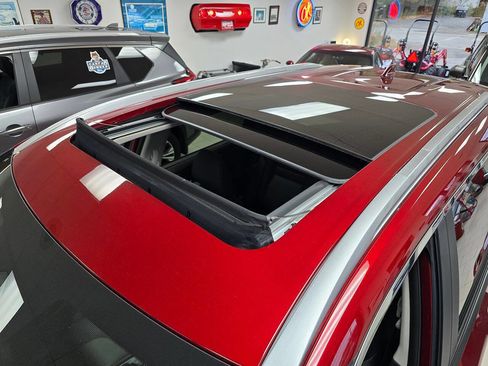 Used 2023 Nissan Rogue SV w/ SV Premium B Package image 10