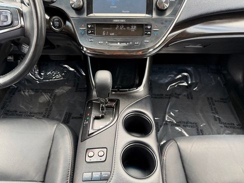 Used 2016 Toyota Avalon XLE Plus FWD image 21