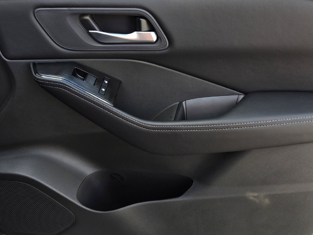 New 2026 Nissan Rogue SV FWD image 7