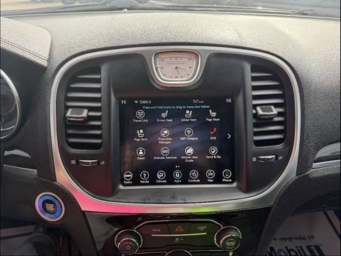 Used 2019 Chrysler 300 Limited image 36
