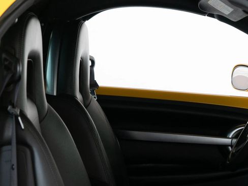 Used 2006 Chevrolet SSR w/ Preferred Equipment Group image 56