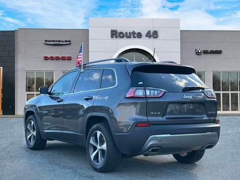 Used 2022 Jeep Cherokee Limited image 4