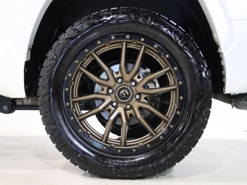 Used 2024 Toyota Tundra Capstone AWD/4WD image 79