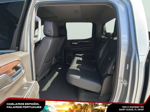 Used 2024 GMC Sierra 1500 SLT w/ SLT Convenience Package AWD/4WD image 22