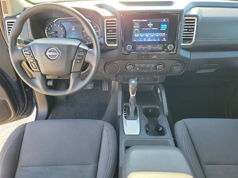 Certified 2023 Nissan Frontier SV w/ Technology Package image 17