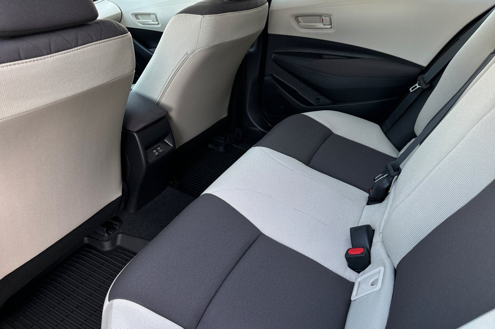 New 2026 Toyota Corolla LE FWD image 11