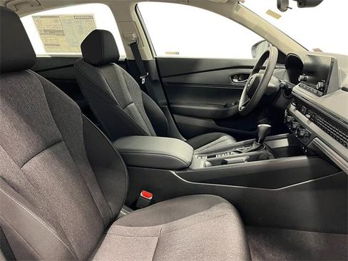 New 2025 Honda Accord LX image 29