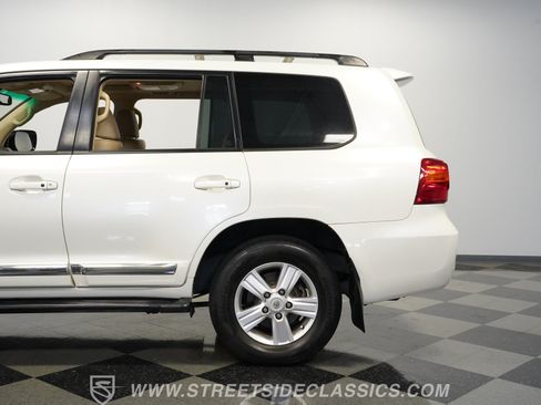 Used 2013 Toyota Land Cruiser AWD/4WD image 24