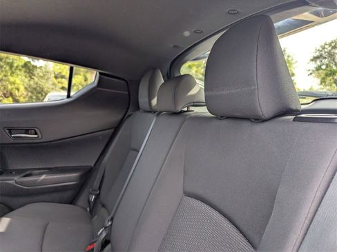 Certified 2019 Toyota C-HR XLE image 21