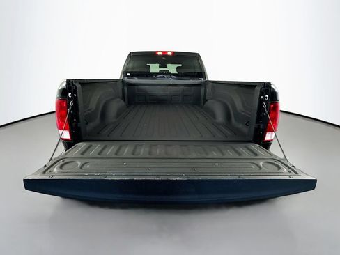 Used 2018 RAM 2500 Tradesman w/ Chrome Appearance Group AWD/4WD image 26