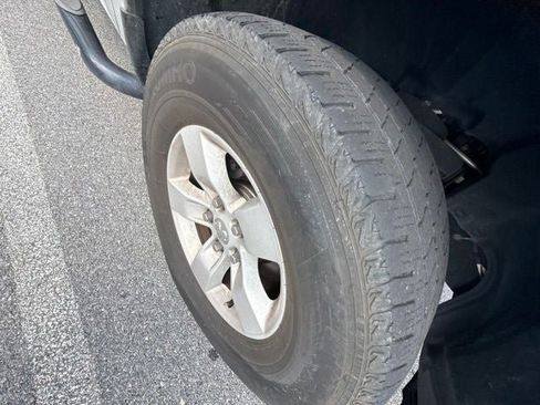 Used 2019 RAM 1500 Classic SLT AWD/4WD image 26
