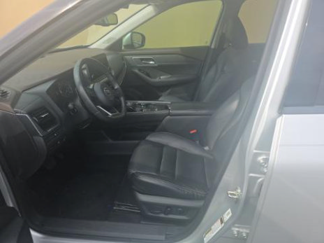 Used 2021 Nissan Rogue SL w/ Premium Package FWD image 5