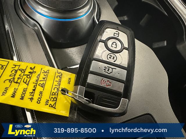 Used 2024 Ford Edge Titanium AWD/4WD image 16