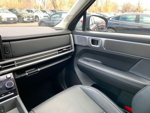 Used 2025 Hyundai Santa Fe SEL image 38