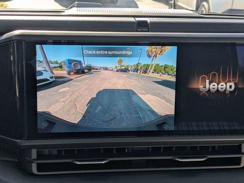 New 2026 Jeep Gladiator Sport AWD/4WD image 29