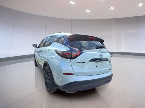 Used 2024 Nissan Murano SV w/ SV Midnight Edition Package image 3