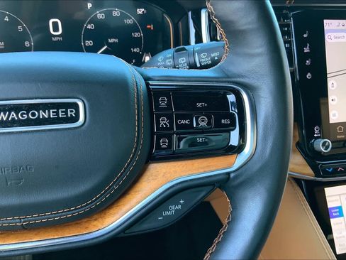 Used 2022 Jeep Grand Wagoneer Series III w/ HD Trailer Tow Package image 27