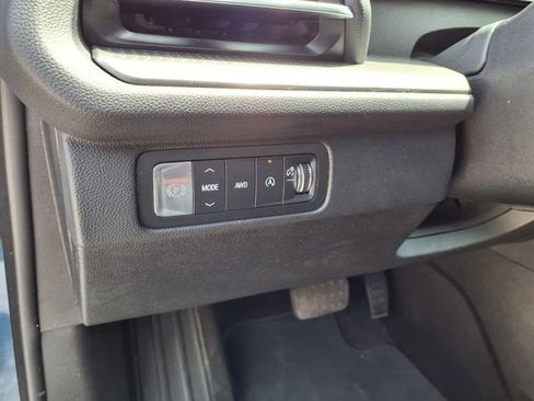 Used 2024 Chevrolet Traverse LT AWD/4WD image 18