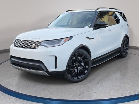 Used 2024 Land Rover Discovery S image 1