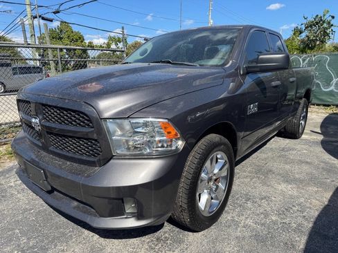 Used 2018 RAM 1500 Express image 2