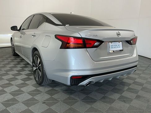 Used 2019 Nissan Altima 2.5 SV image 7