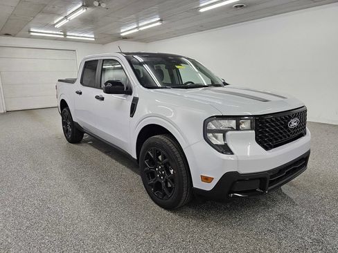 New 2026 Ford Maverick XLT w/ Black Appearance Package AWD/4WD image 3