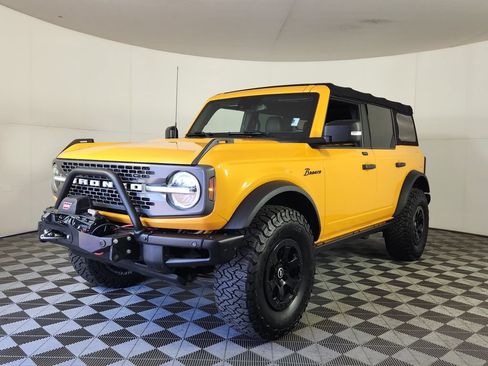 Used 2021 Ford Bronco Badlands AWD/4WD image 3