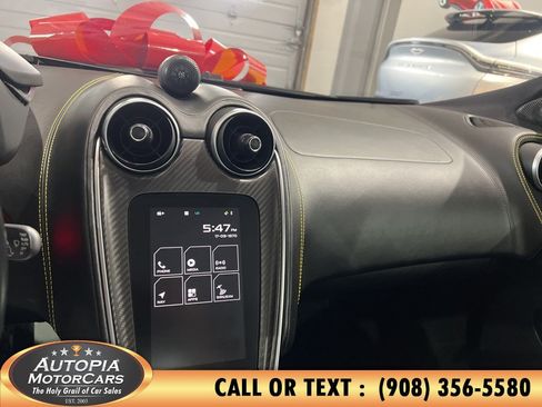 Used 2017 McLaren 570S RWD image 21