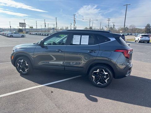 Certified 2024 Kia Seltos EX image 4