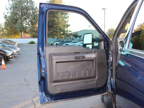 Used 2011 Ford F250 Lariat w/ Lariat Ultimate Pkg image 9