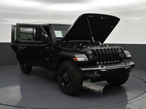 Used 2021 Jeep Wrangler Unlimited Sport AWD/4WD image 33