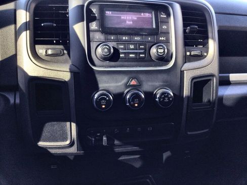 Used 2018 RAM 2500 Tradesman w/ Chrome Appearance Group image 13