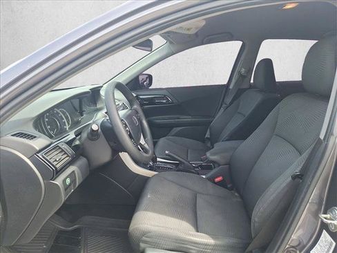 Used 2016 Honda Accord LX image 14
