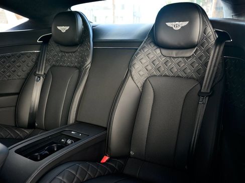 Used 2023 Bentley Continental GT Azure image 17