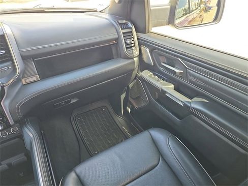 Used 2019 RAM 1500 Limited image 11