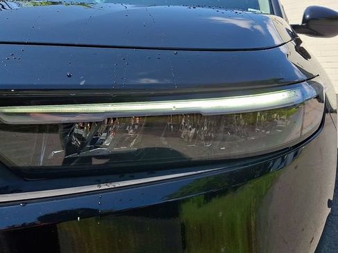 Certified 2023 Honda Accord EX image 9