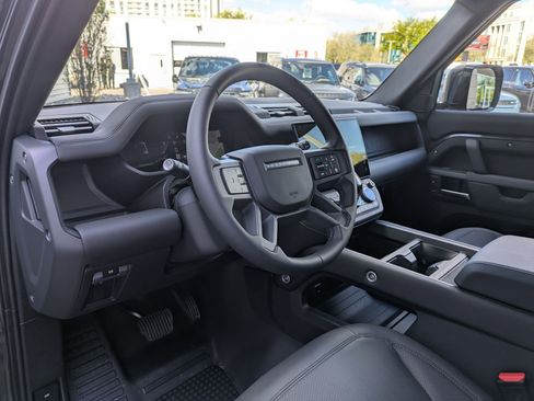 Used 2026 Land Rover Defender 130 S image 17