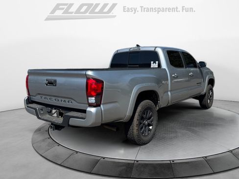 Used 2022 Toyota Tacoma SR5 w/ Technology Package AWD/4WD image 7