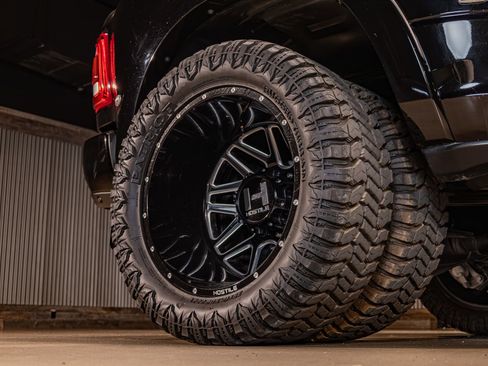 Used 2022 RAM 3500 Limited image 11