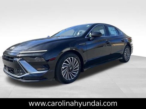 New 2026 Hyundai Sonata Limited image 3