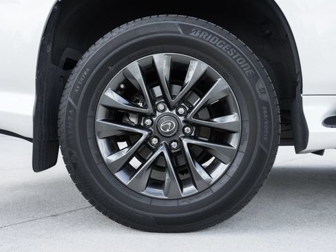 Used 2020 Lexus GX 460 Premium w/ Premium Package AWD/4WD image 13