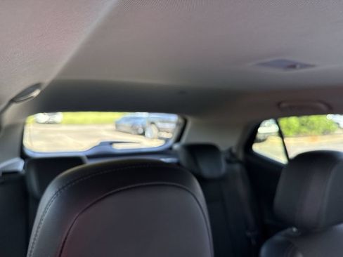 Certified 2022 Buick Encore Preferred AWD/4WD image 12