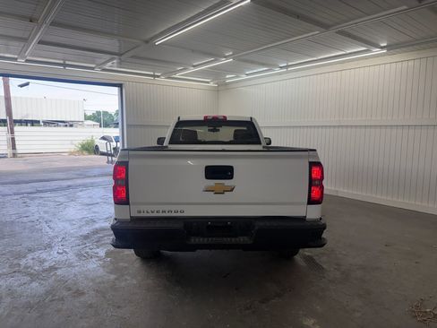 Used 2018 Chevrolet Silverado 1500 W/T RWD image 6