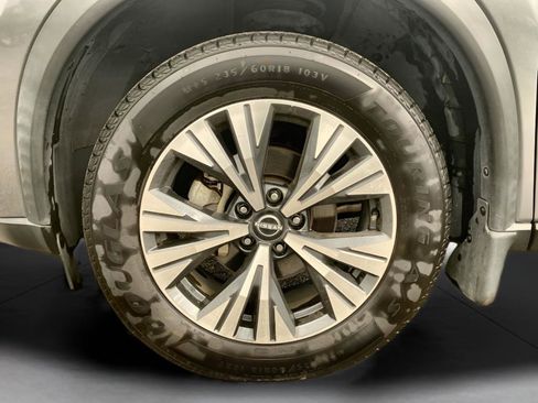 Used 2022 Nissan Rogue SV w/ SV Premium Package image 19