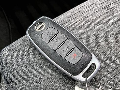 Certified 2023 Nissan Rogue SV FWD image 15