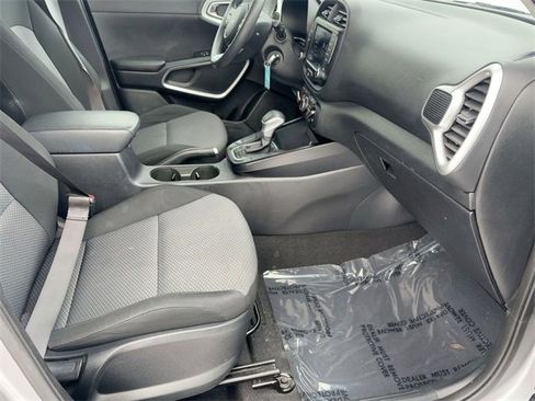 Used 2023 Kia Soul LX w/ Option Group 015 image 30