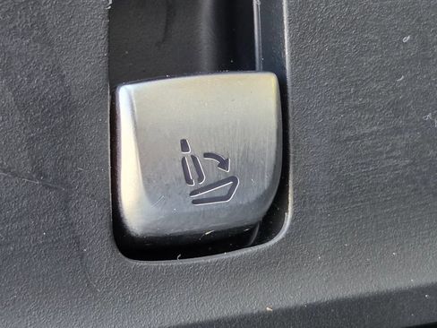 Used 2022 Mercedes-Benz GLC 300 4MATIC image 31