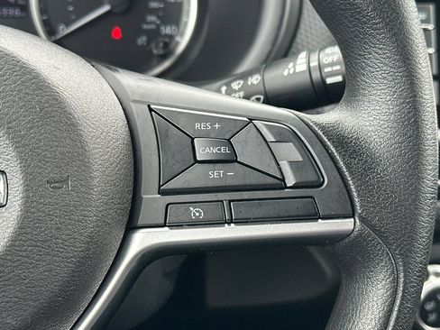 Used 2021 Nissan Kicks S FWD image 26